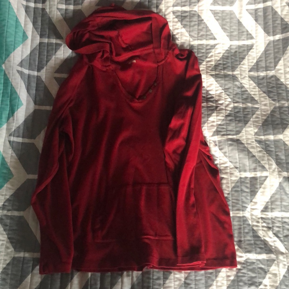 Hooded long sleeve shirt.